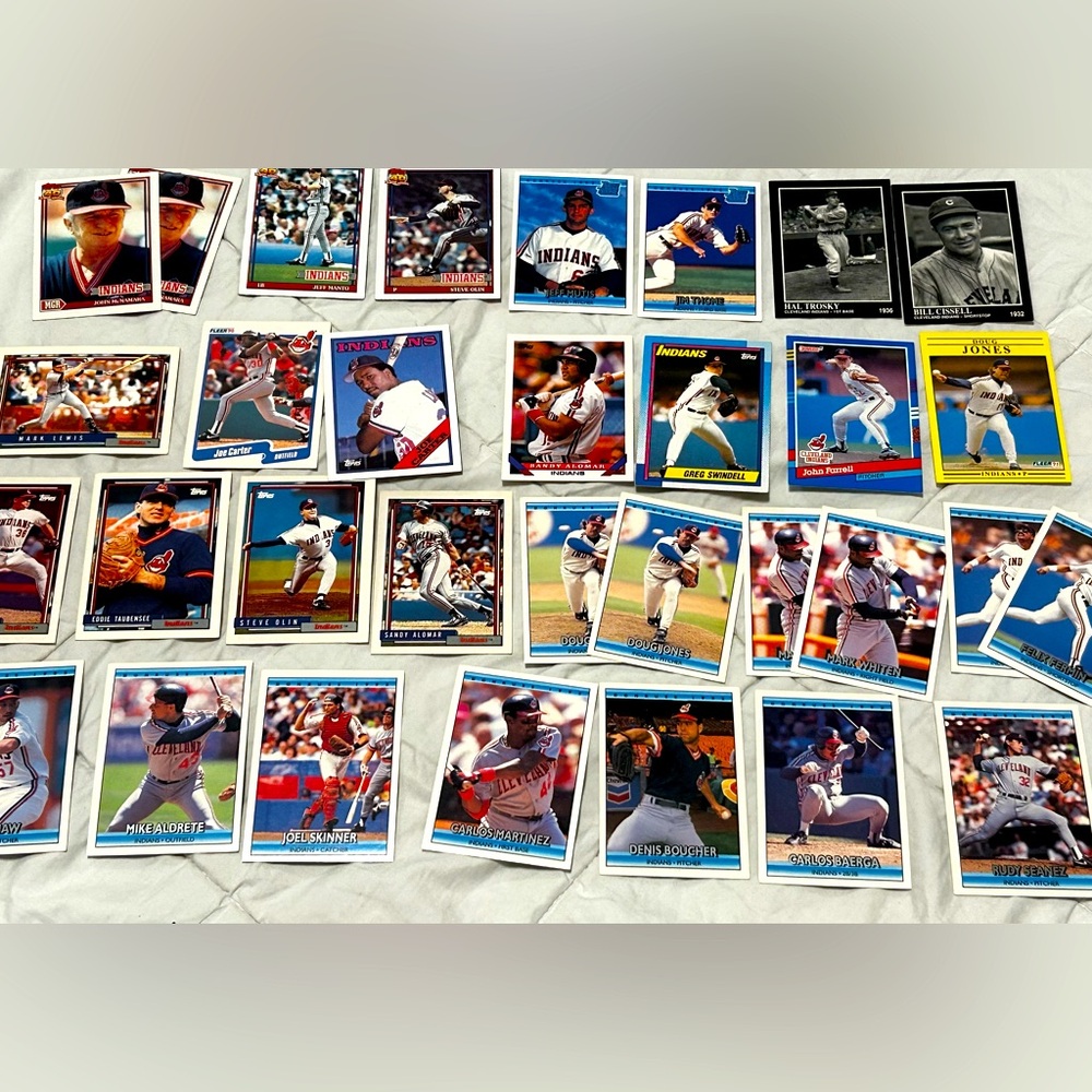 •5 FOR $10 KIDS TOYS• Cleveland Indians Misc Baseball Card Lot (32) Card Lot